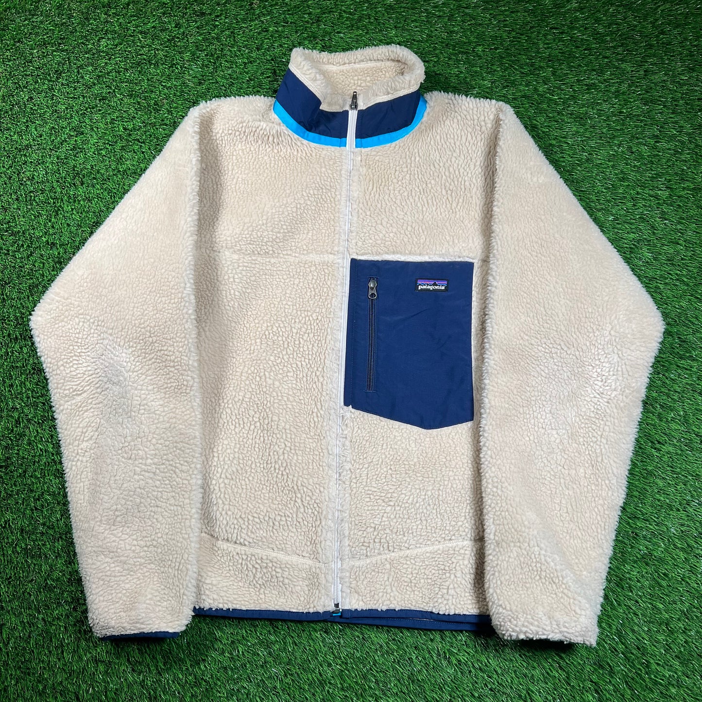 Patagonia Classic Retro-X Jacket Cream/Dark Blue Fleece Jacket Size Medium USED v18344