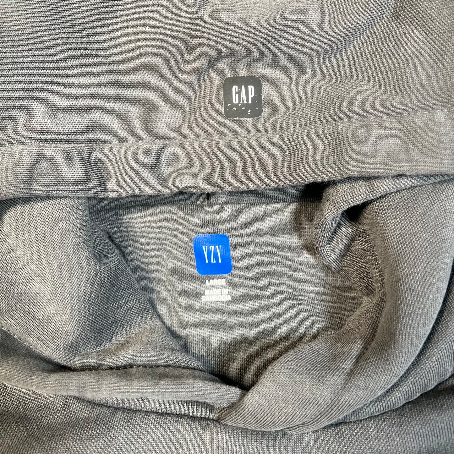 Yeezy Gap Double Layer Thick Grey Hoodie Size Large USED x16880