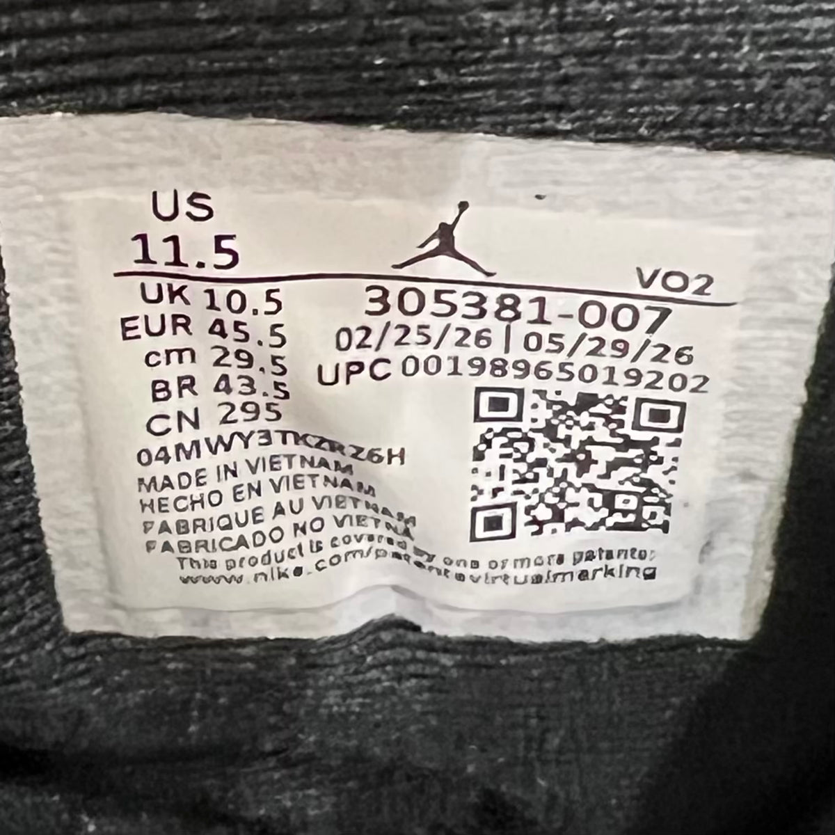 Jordan 8 Chrome (2026) Size 11.5 USED s23822
