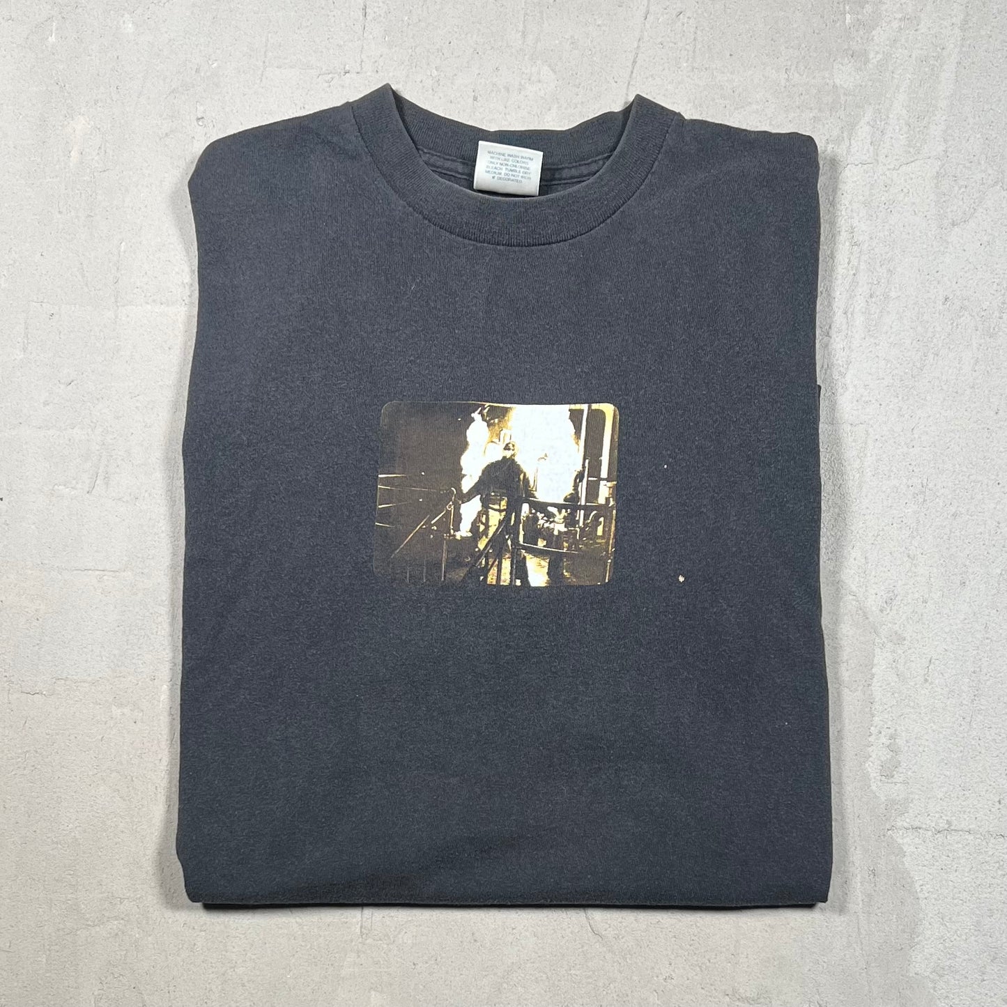 1999 Navy Ssur 'man On Fire Black Tee Size Large USED x17343