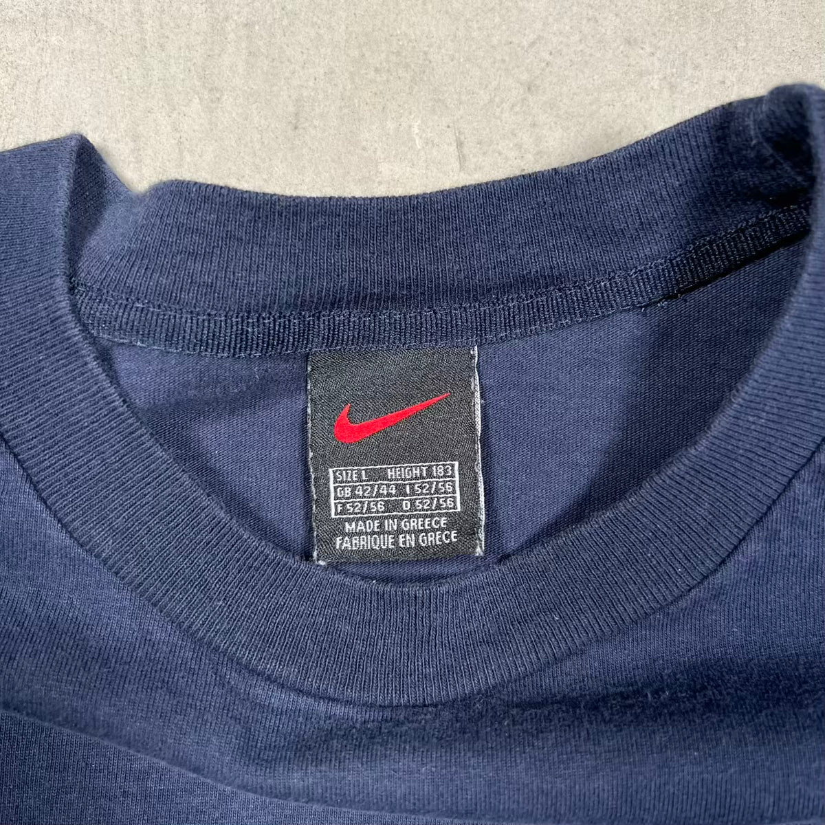 Y2K Nike White Swoosh Navy Blue Tee Size Large USED v20354