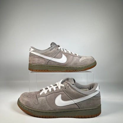 Nike Dunk Low Grey Suede (2005) Size 9.5 USED s21941