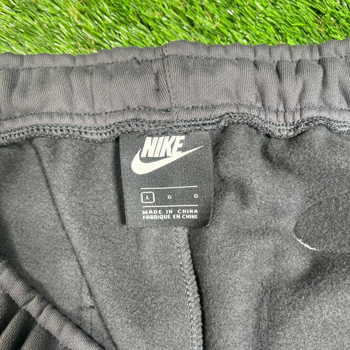 Nike Element Patch Heavyweight Sweatpants Grey Size Large USED v17920
