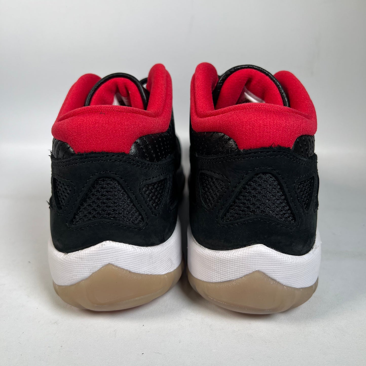Jordan 11 Retro Low IE Bred (2021) Size 8 NEW s21158