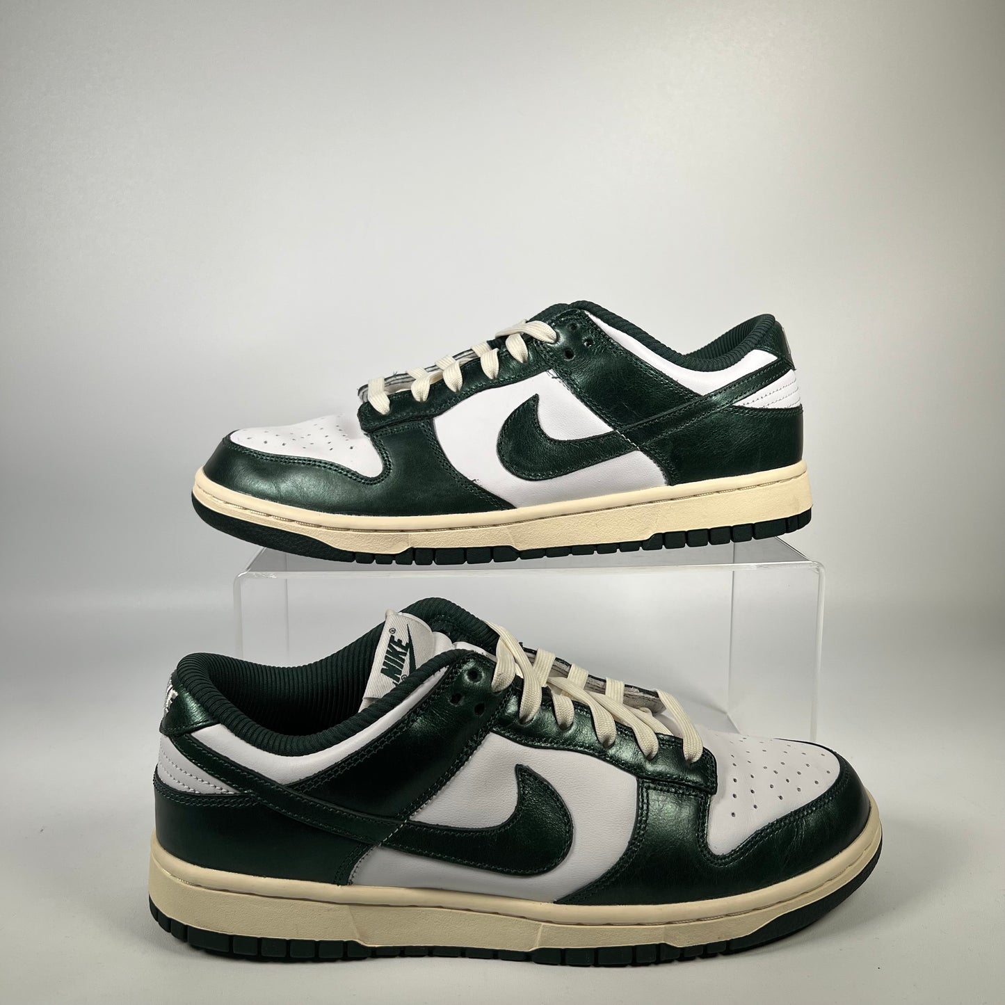 Nike Dunk Low Vintage Green (2022) Size 9.5M/11W USED s18857