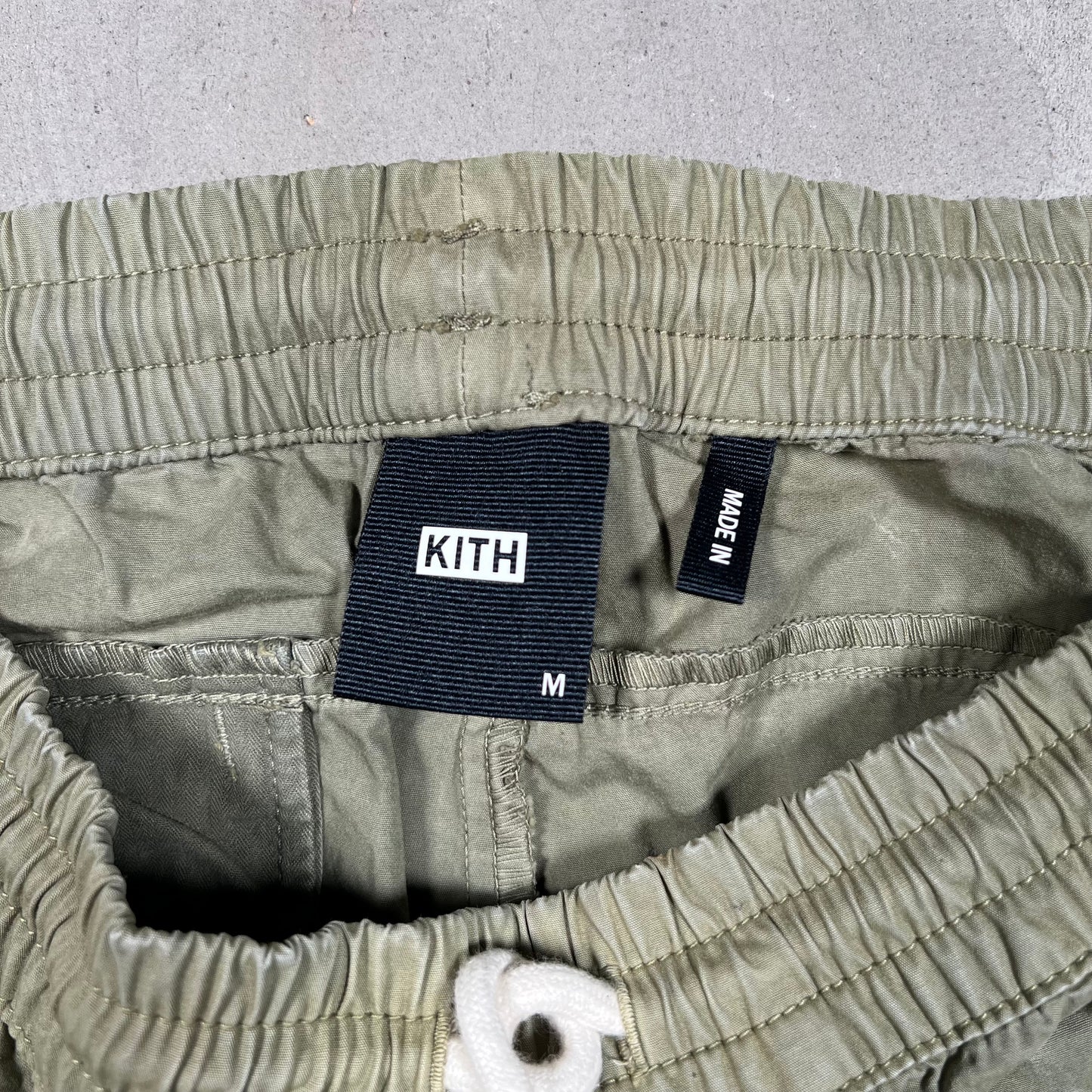 Kith Lightweight Green Cargo Pants Size Medium USED x17522