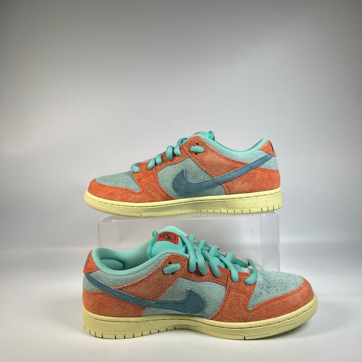 Nike SB Dunk Low Orange Emerald Rise (2023) Size 9.5 NEW s23367