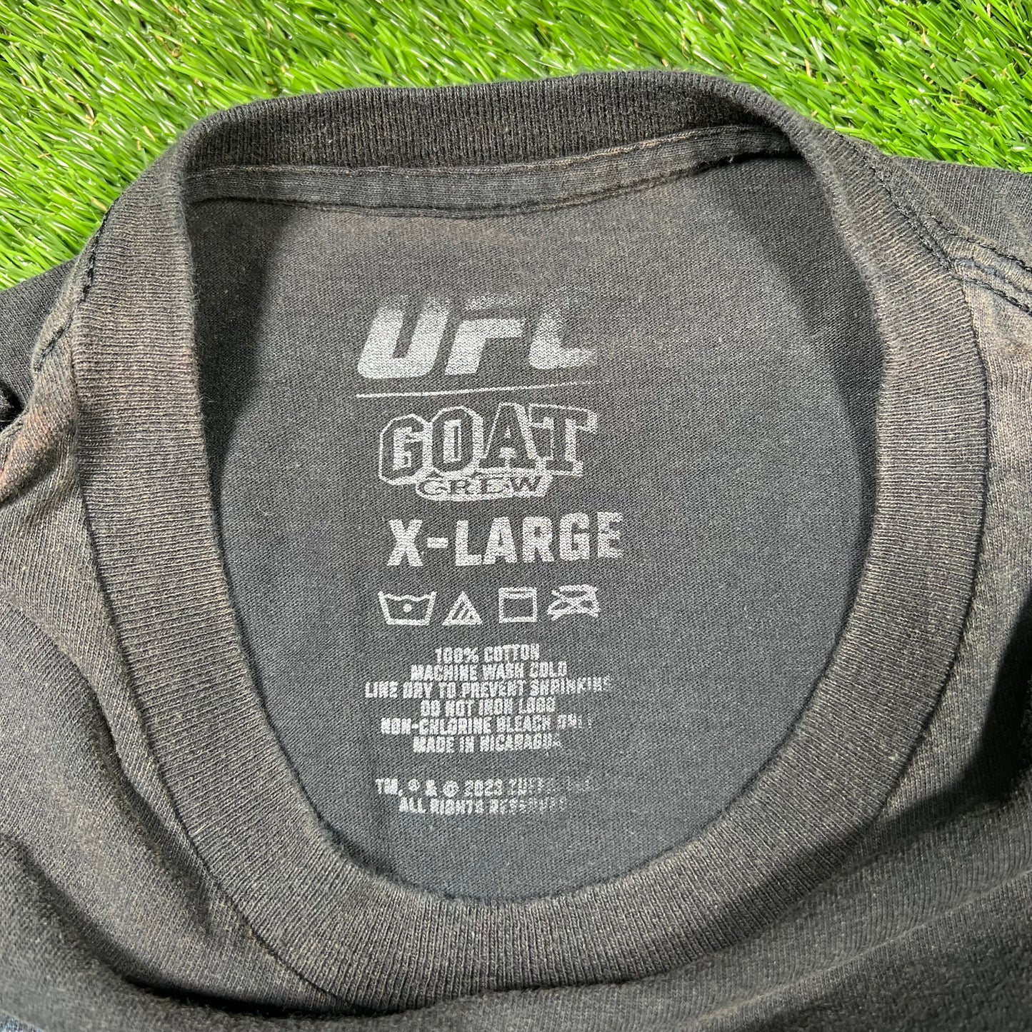 Modern Israel Adesanya Black "Last Airbender" Tee Size XL USED v17260