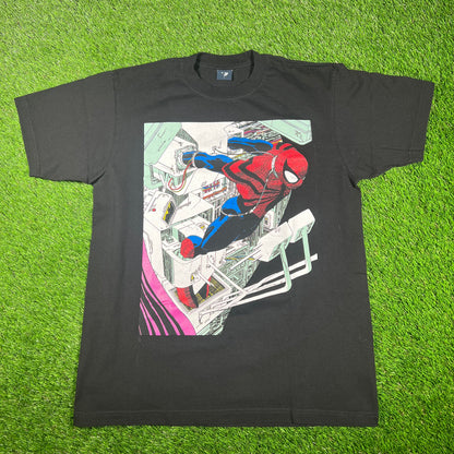 Mask and Disguise M.A.D. Marvel "Spiderman" Black Tee Size Large USED v17081