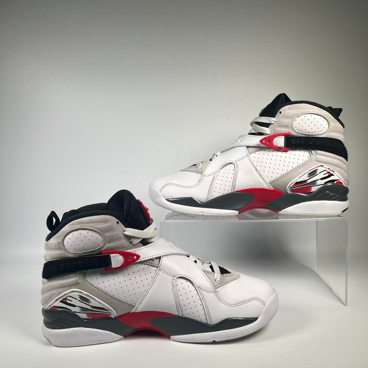 Jordan 8 White True Red (2025) Size 8.5 USED s23773