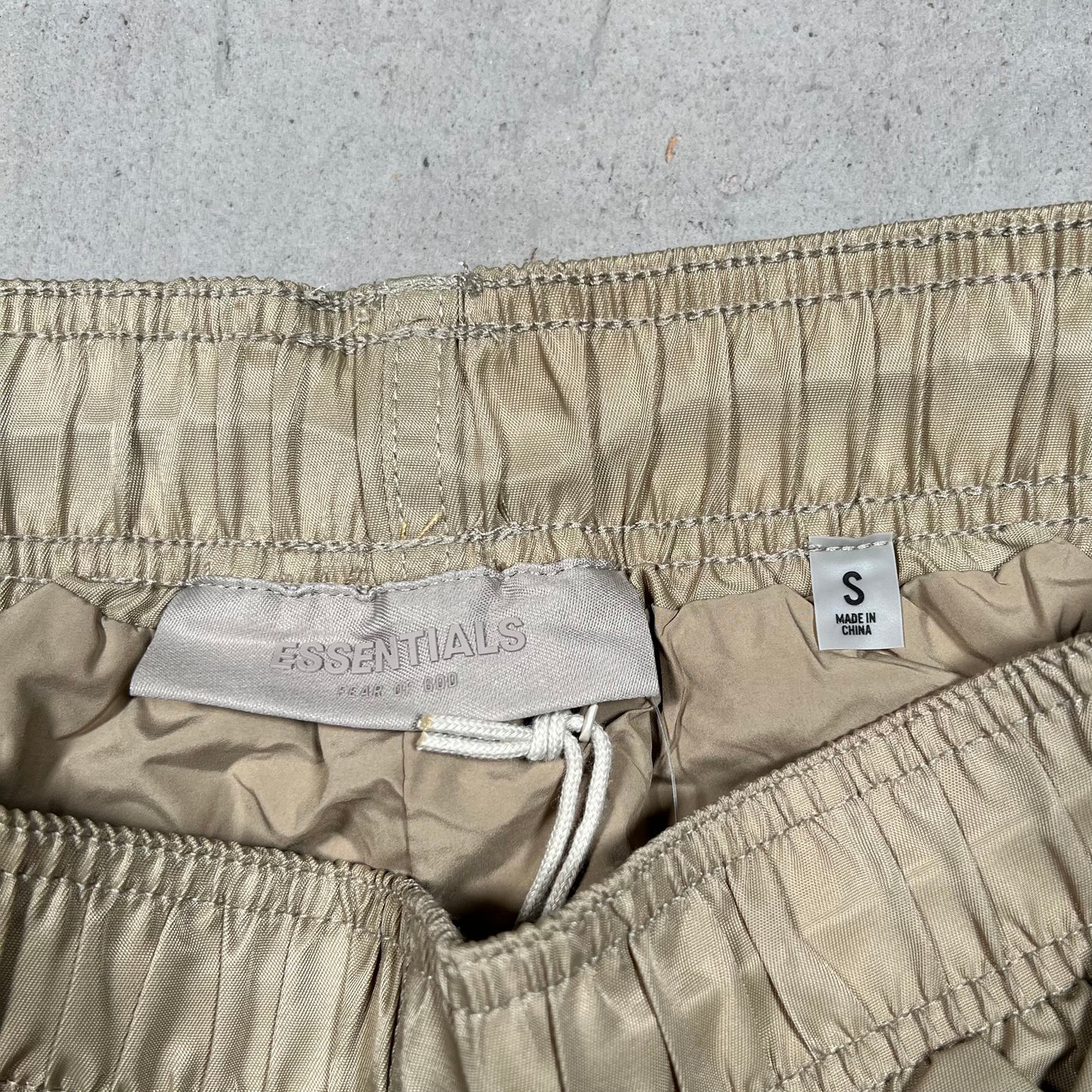Fear of God Fog Essentials Nylon Oak Shorts Size Small NEW x17530