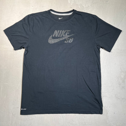 Nike SB Crocodile Logo Black Tee Size Large USED v19581