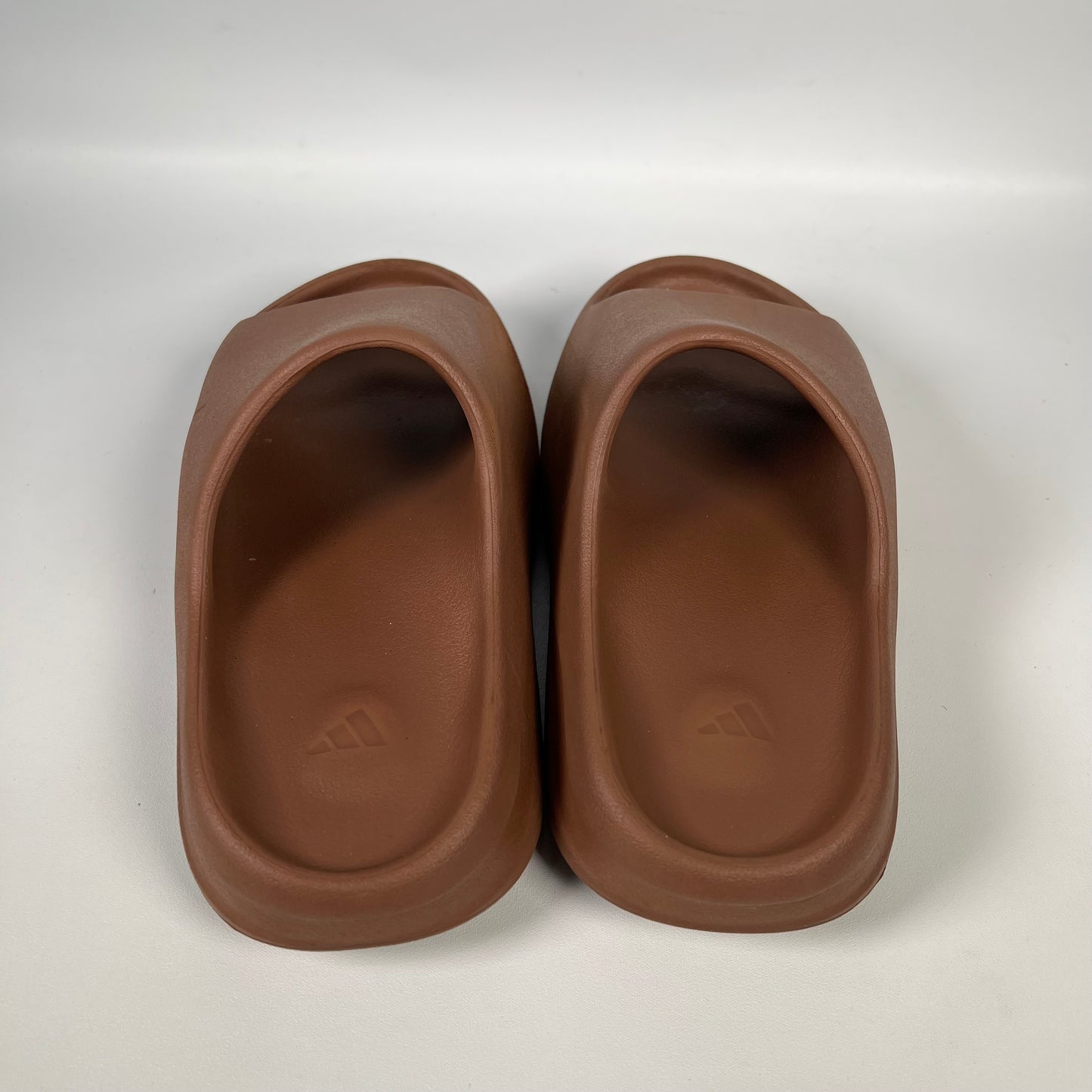 Yeezy Slide Flax (2024) Size 6 USED S18114