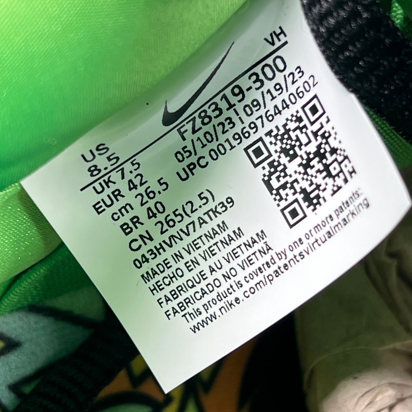 Nike SB Dunk Low Powerpuff Girls Buttercup (2023) Size 8.5 NEW s19449