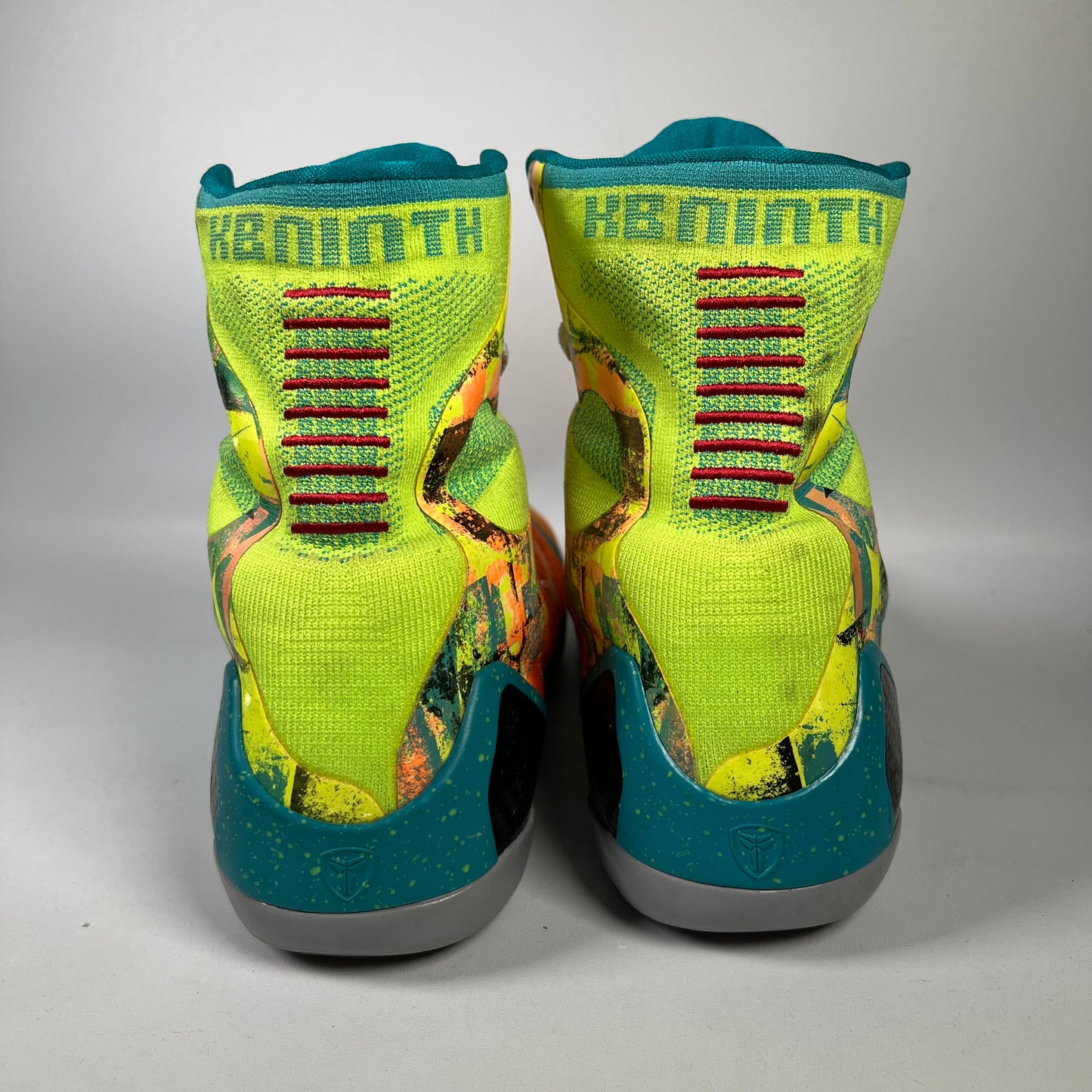 Nike Kobe 9 Elite Influence 2014 Size 10.5 USED s16532