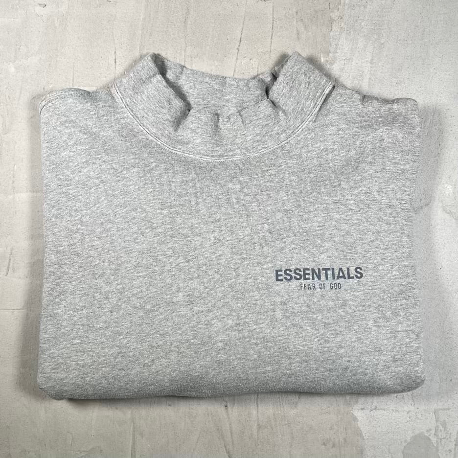 Essentials Fear of God FOG Grey Mockneck Crewneck Size Meidum USED x18901