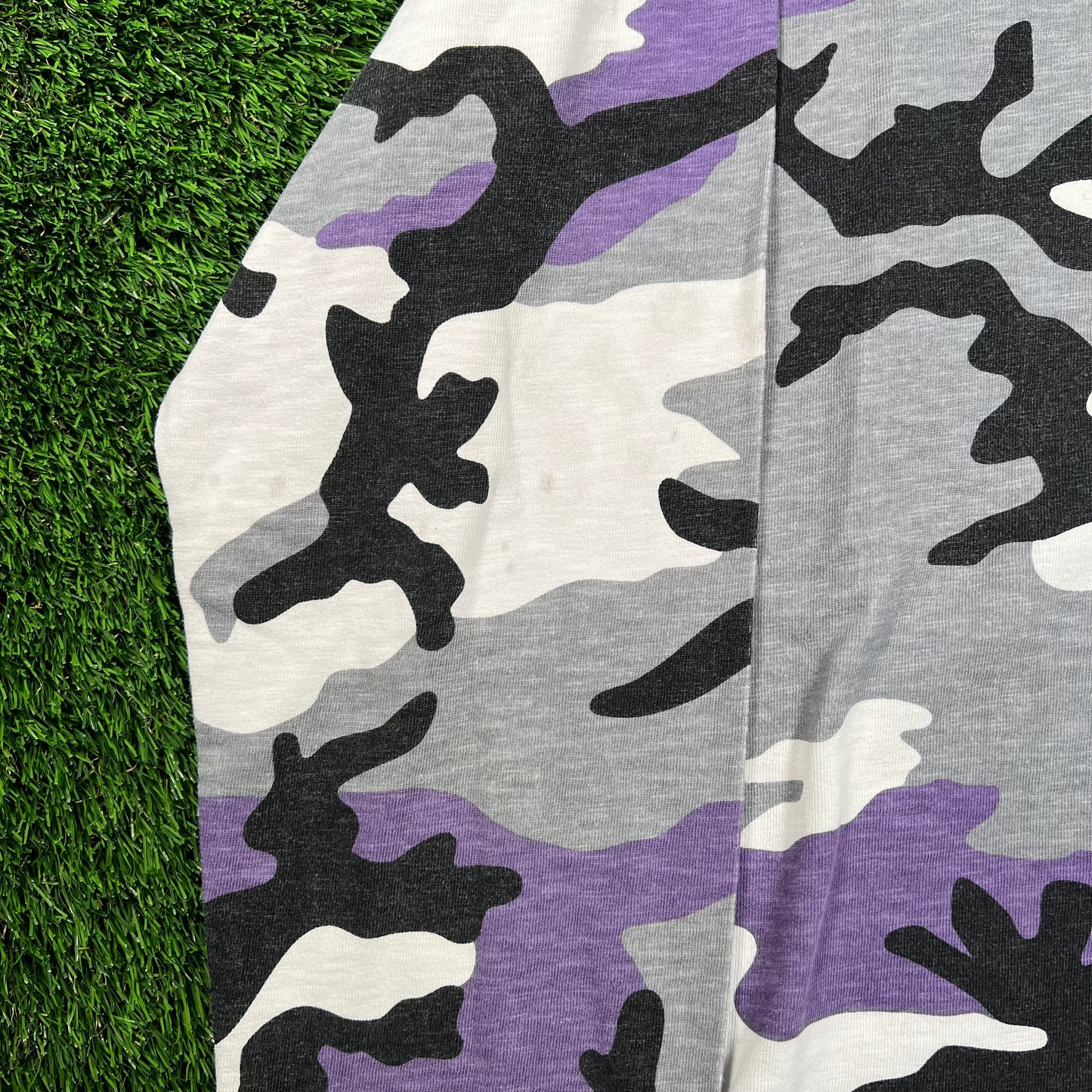 Supreme Purple Camo Longsleeve Pocket Tee (2016) Size Large USED x16223
