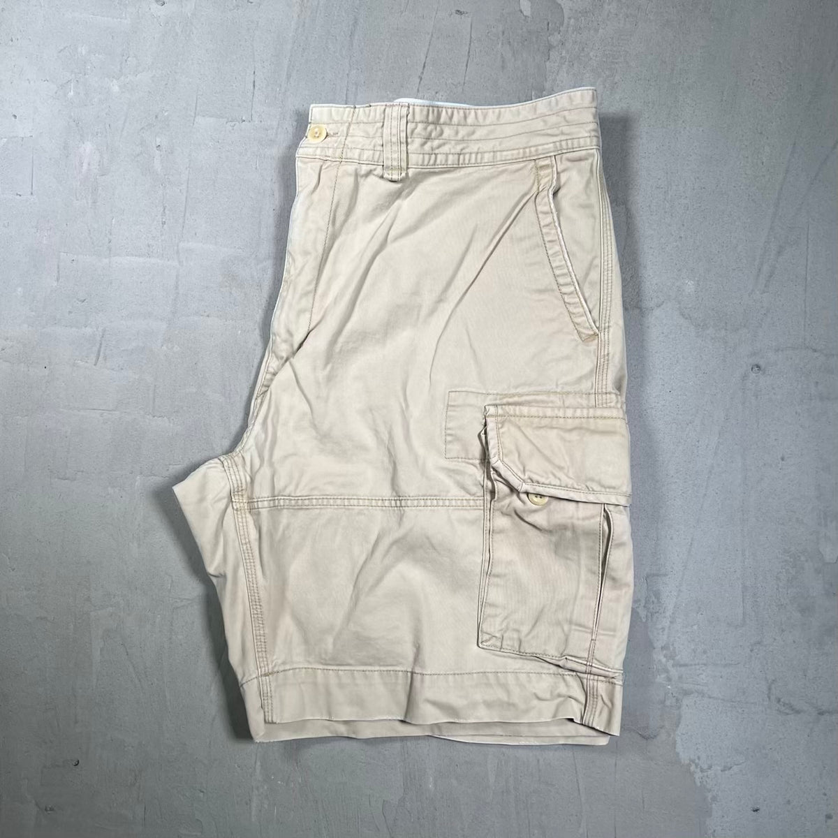 Polo Ralph Lauren Tan Cargo Shorts Size 42 USED USED v20257
