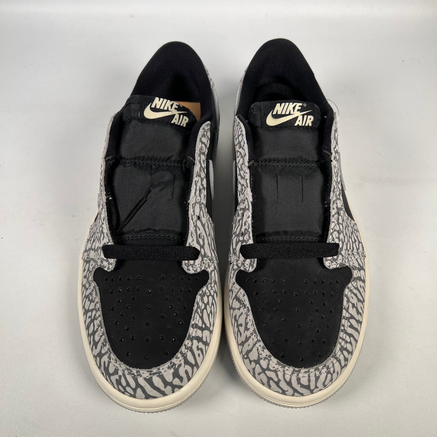 Jordan 1 Low Black Cement Size 4.5Y NEW s16017