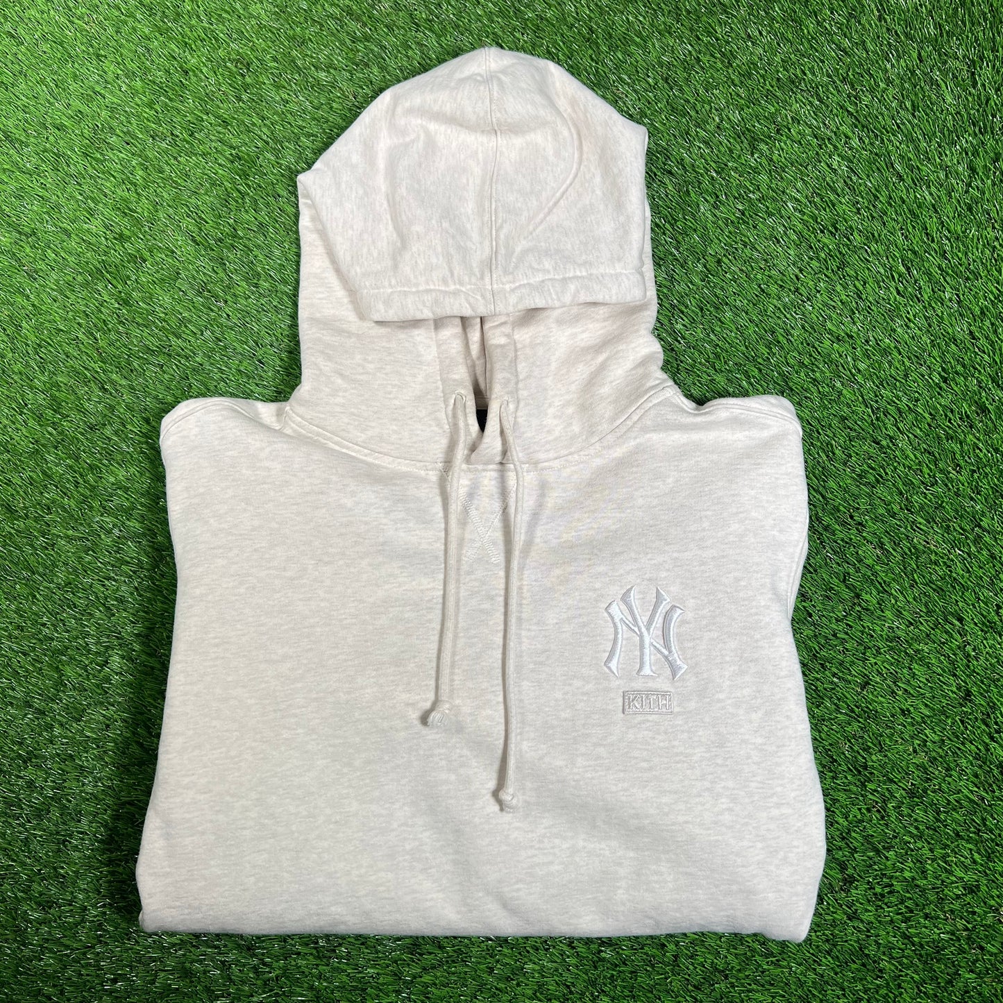 Kith New York Yankees Cream Logo Hoodie Size Large USED x15905