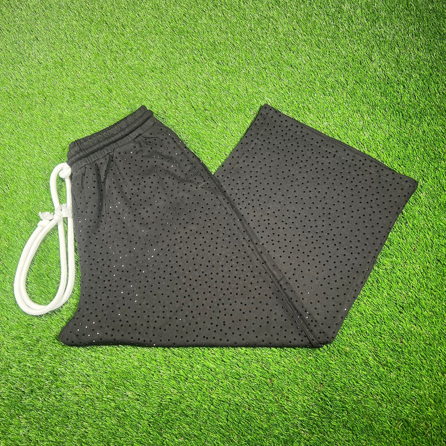 Silence Onyx Apparel Black VVS Rhinestone Shorts Size Medium USED x15268