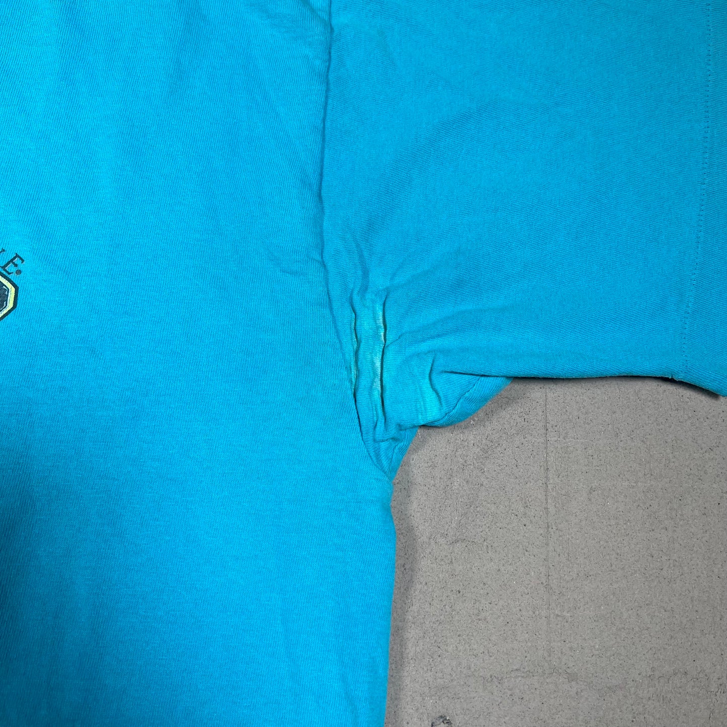 1990s Body Glove Blue Tee Size XL USED v19192