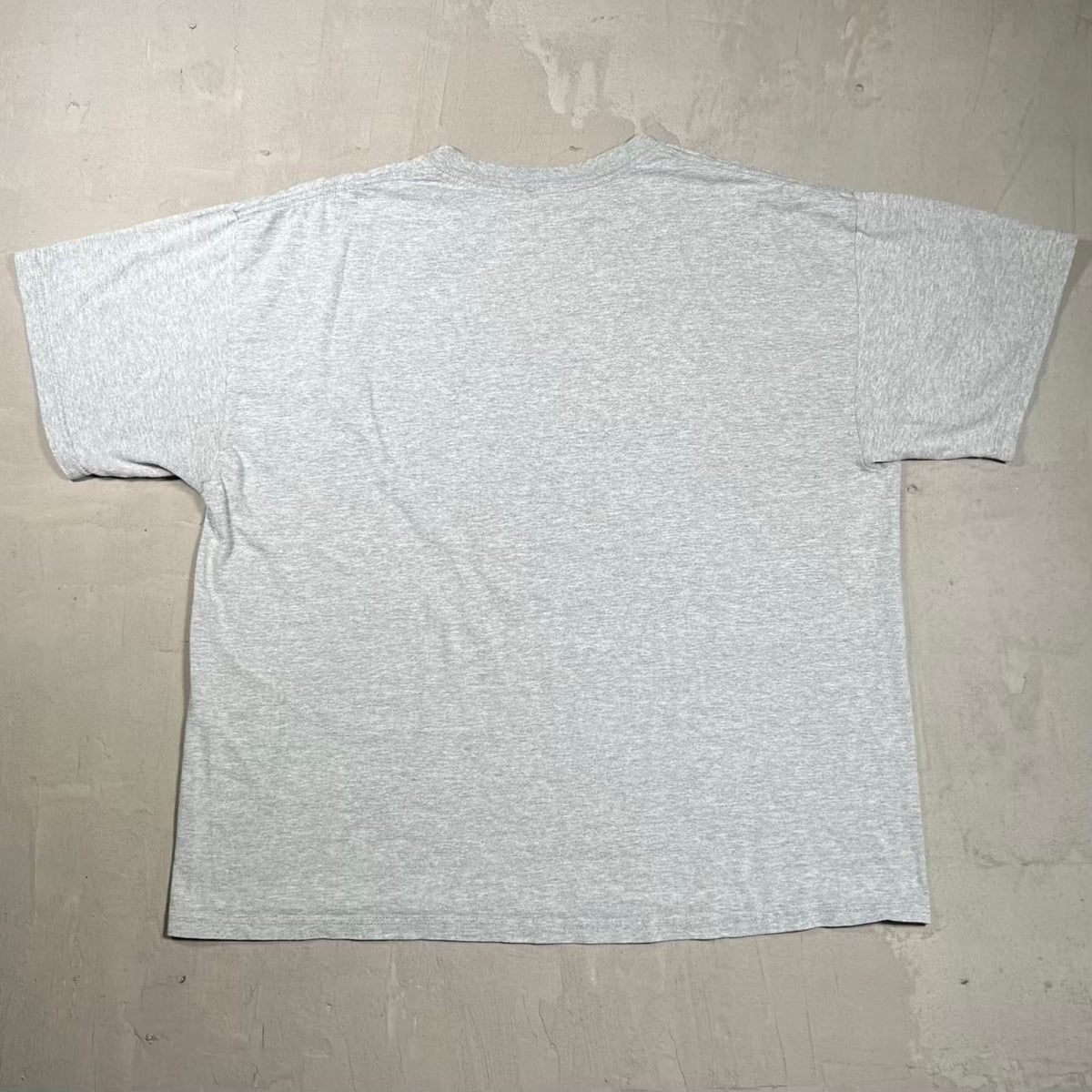2007 Yankees Where Players Become Legends Helmet Grey Tee Size Large USED v20096
