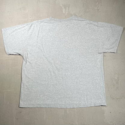 2007 Yankees Where Players Become Legends Helmet Grey Tee Size Large USED v20096
