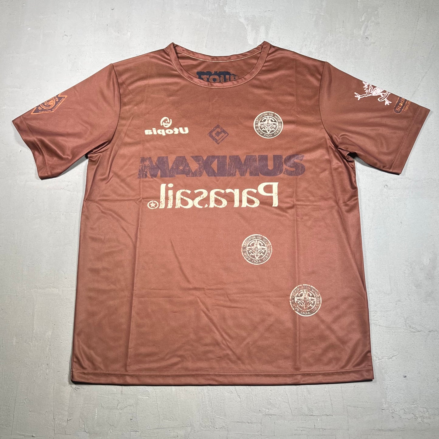 Travis Scott Circus Maximus Soccer Jersey Brown Size Large NEW x17329