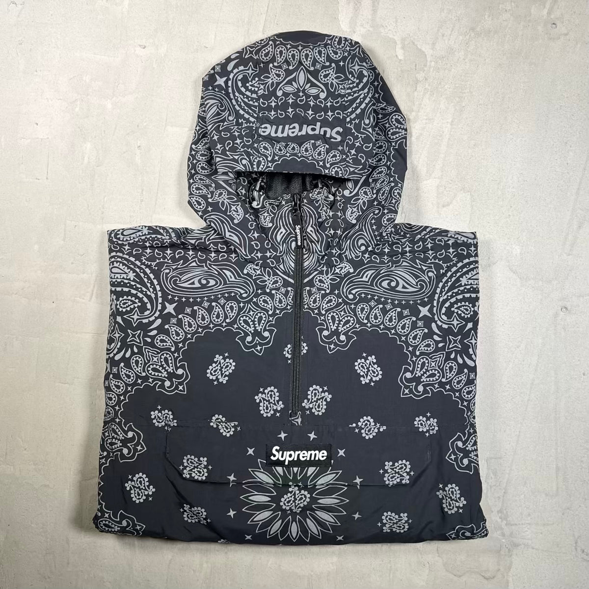 Supreme Reflective Bandana Anorak Black Pullover (2026) Size Medium USED x18847