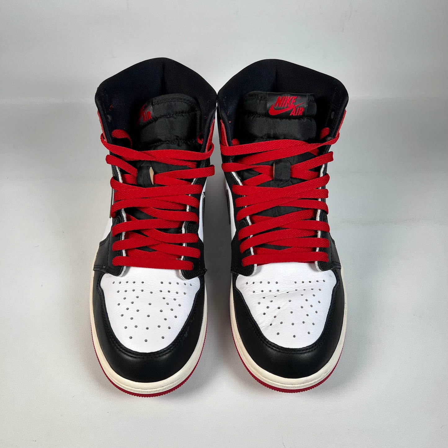 Jordan 1 High Black Toe Reimagined (2025) Size 10 USED s22142