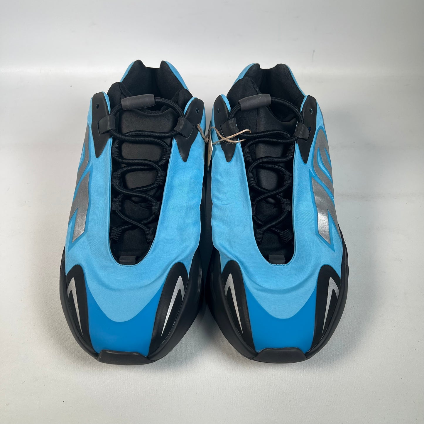 Adidas Yeezy 700 Mnvn Bright Cyan (2021) Size 8.5 NEW s22470