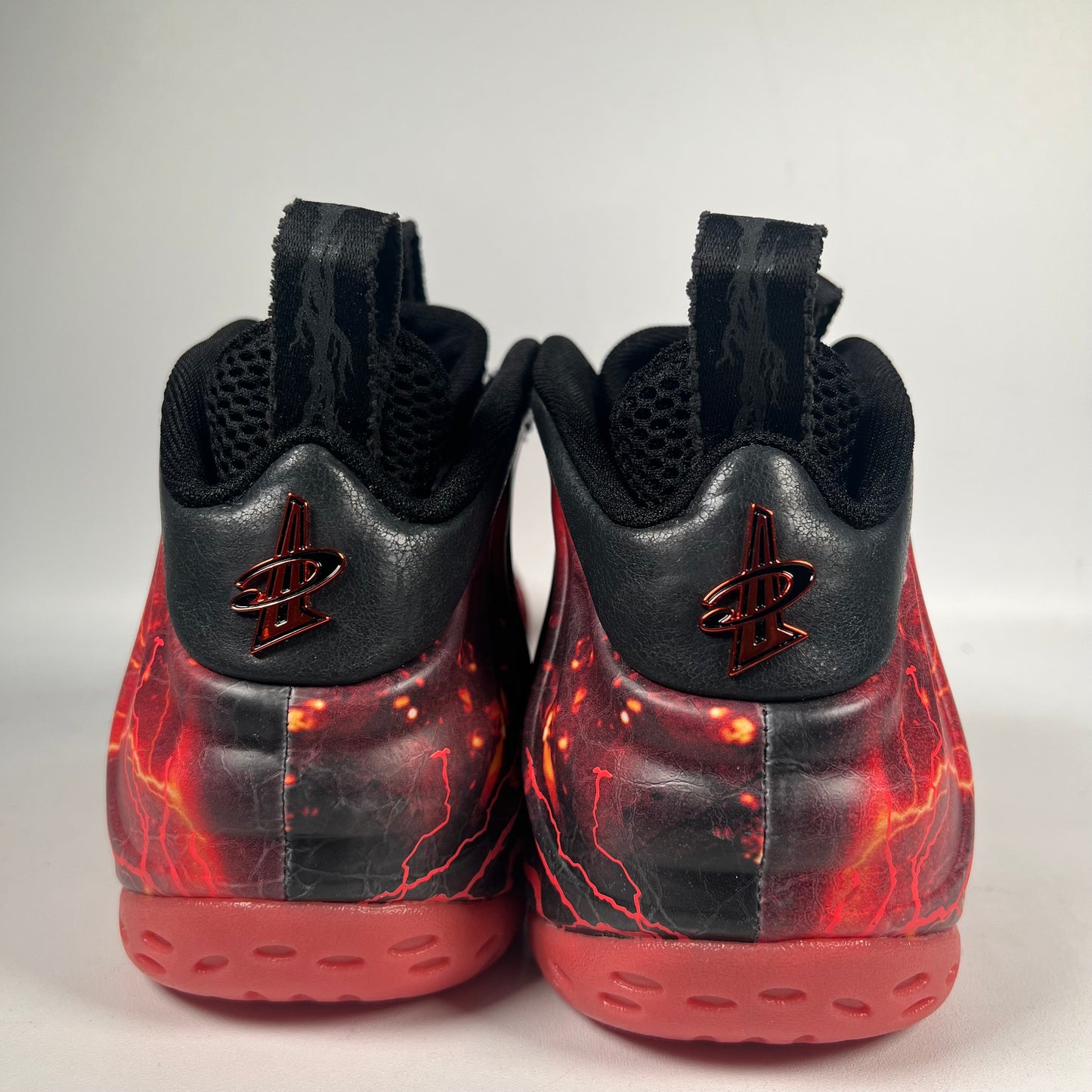Nike Stranger Things Air Foamposite (2026) Size 8 NEW s21061