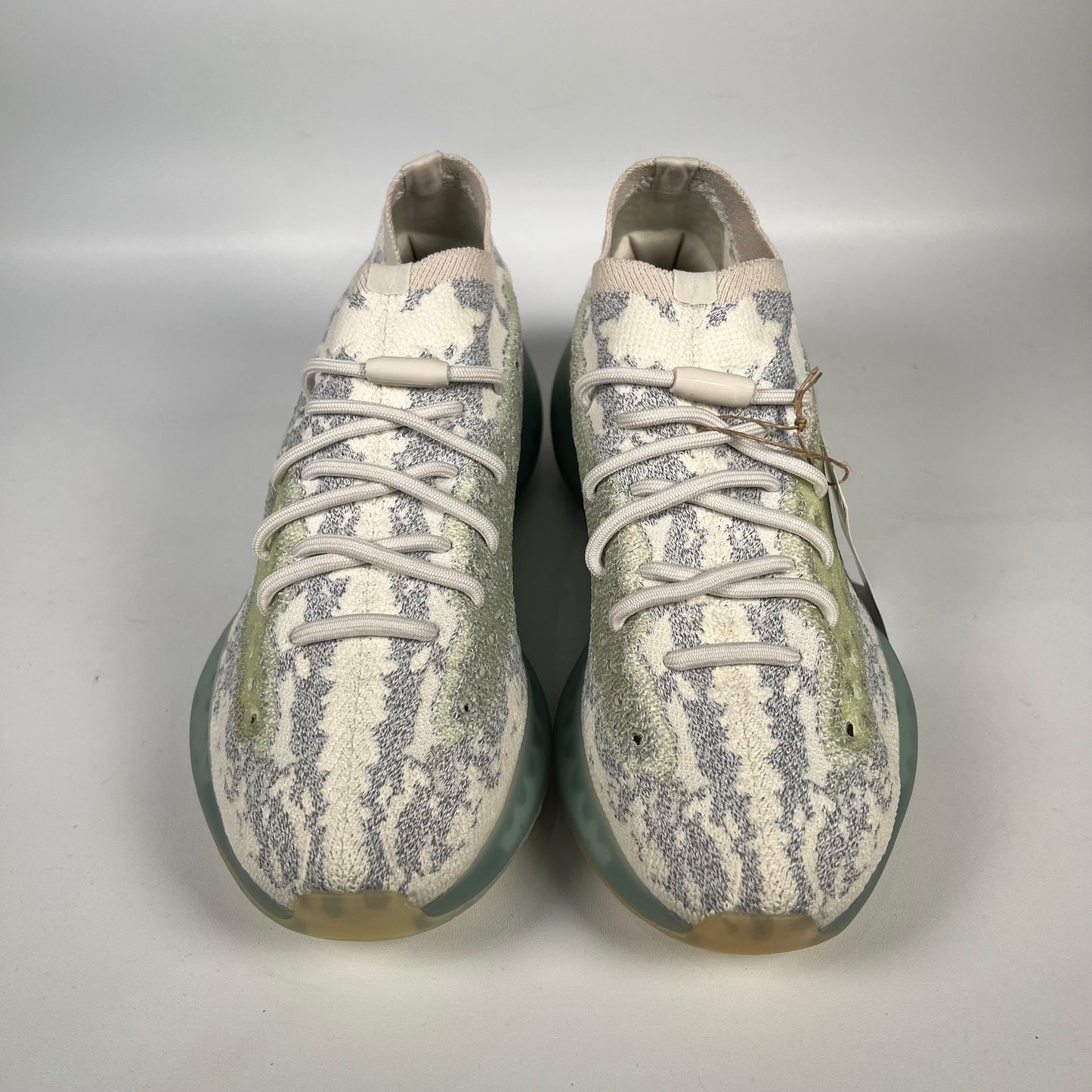 Yeezy 380 Alien Blue (2021) Size 9.5 NEW s19537