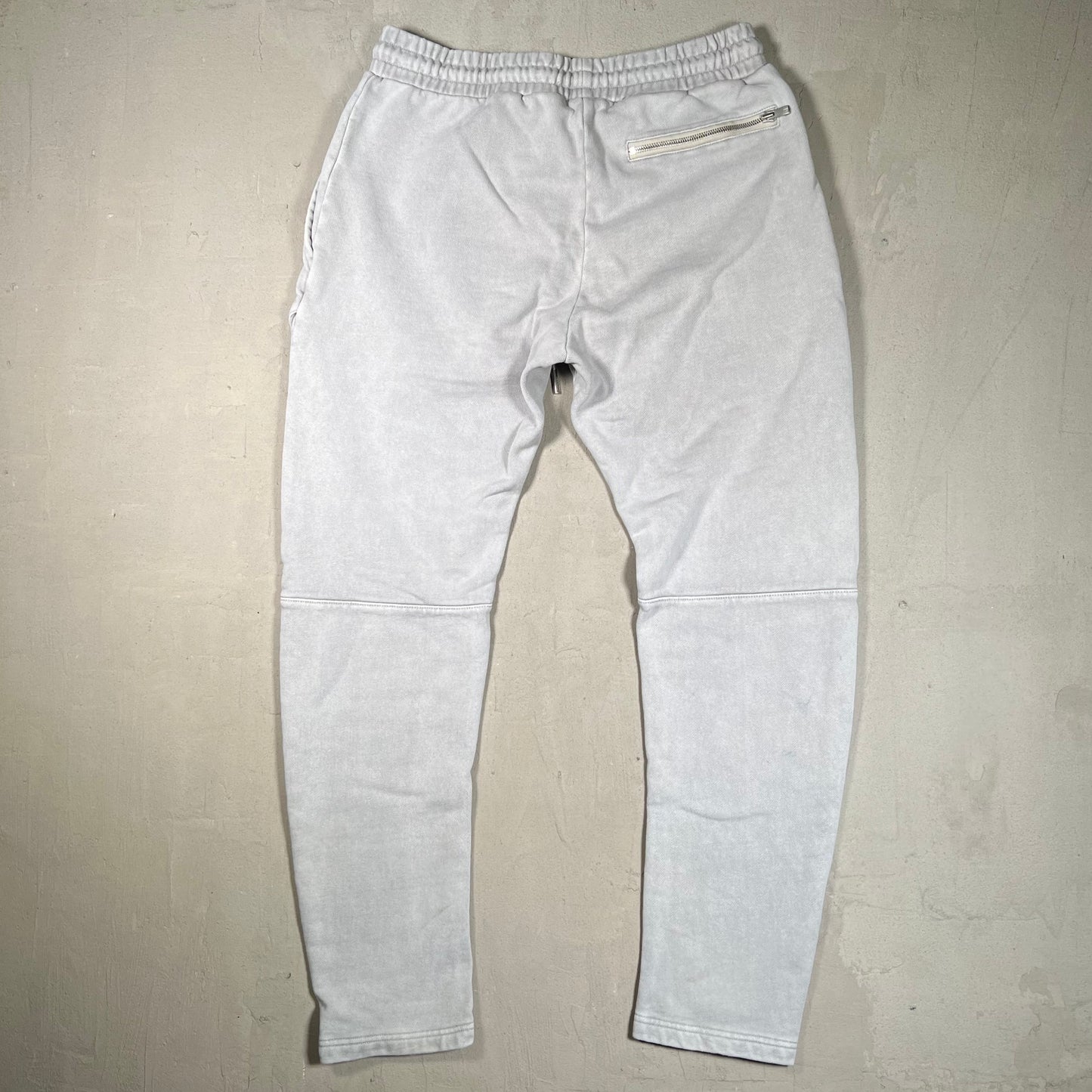 Kith Light Grey Sweatpants Size Medium USED x17523