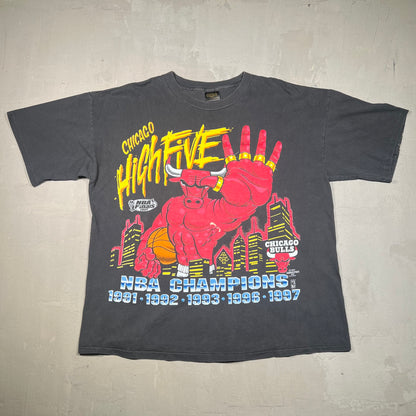 1997 Chicago Bulls "High Five" Black Tee Size XXL USED v18970