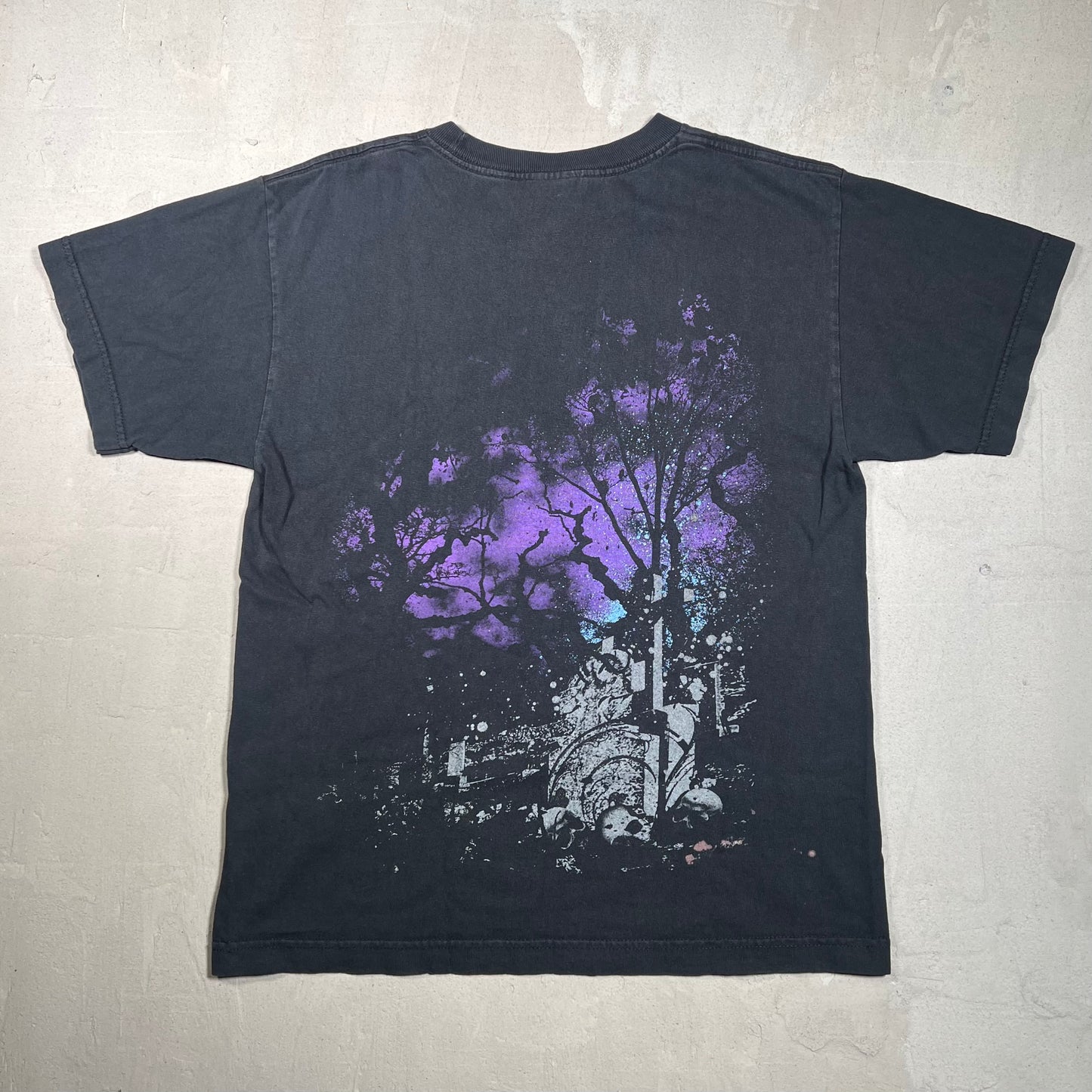 2009 WWE Undertaker Black Grave Tee Size Small USED v19046