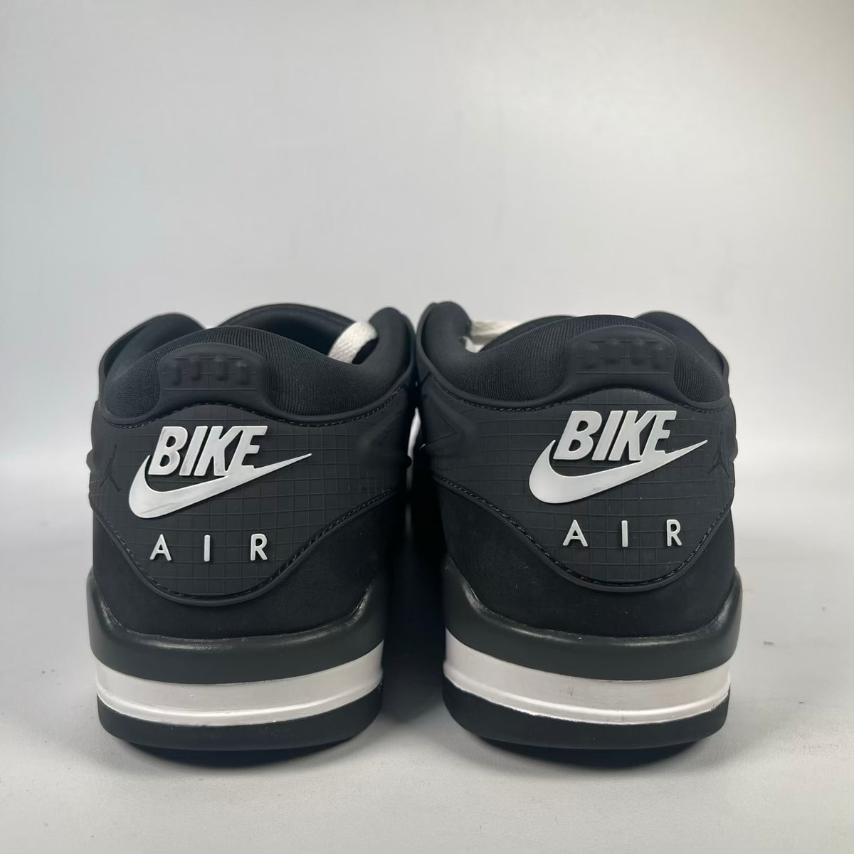 Jordan 4 RM Nigel Sylvester Driveway Grey (2024) Size 9.5 USED s23786