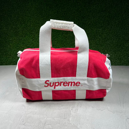 2009 Supreme Budweiser Red/White Duffle Bag USED x18294