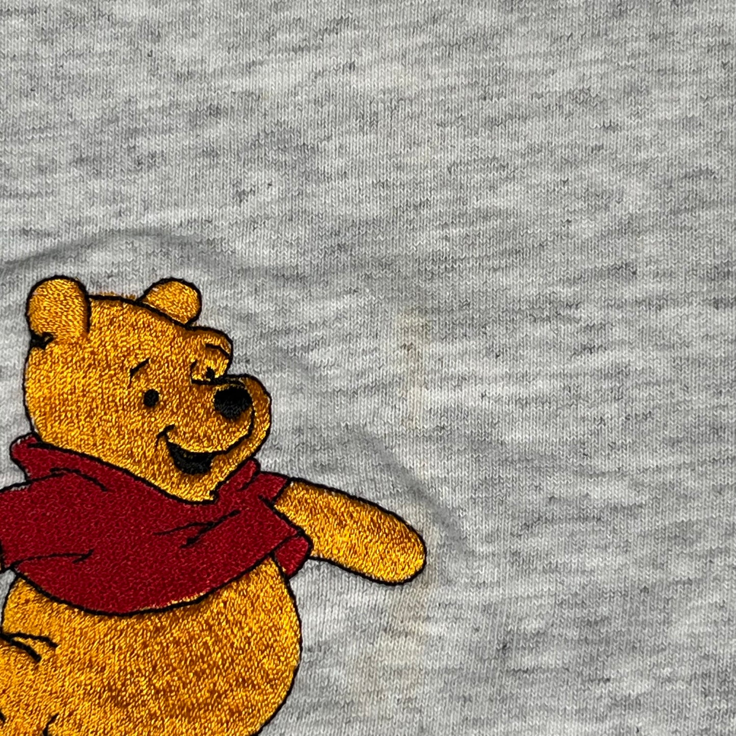 1990s Winnie The Pooh Stitched Grey Tee Size Medium USED v16582
