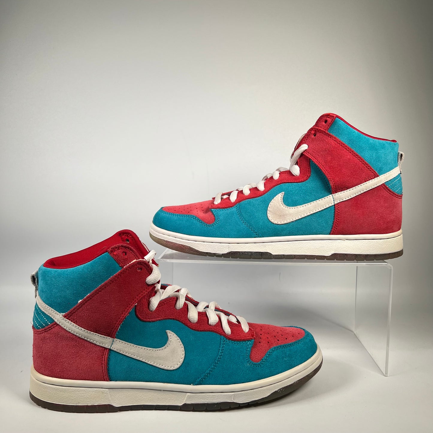 Nike SB Dunk High Bloody Gums (2009) Size 9.5 USED s20815
