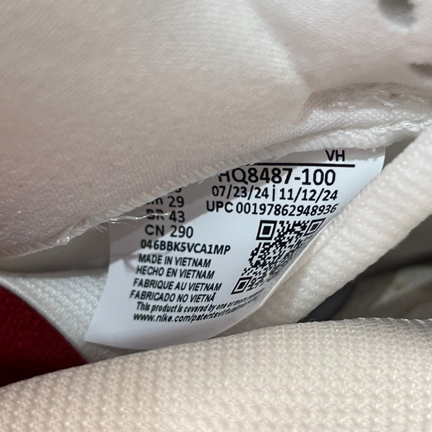 Nike SB Dunk Low Supreme 94 White Metallic Silver (2025) Size 11 NEW s18717