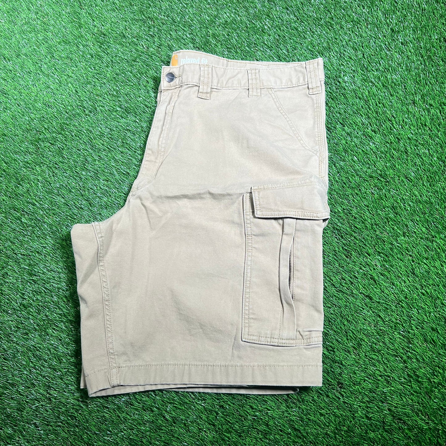 Carhartt Cargo Tan Shorts Size 44 USED v18088