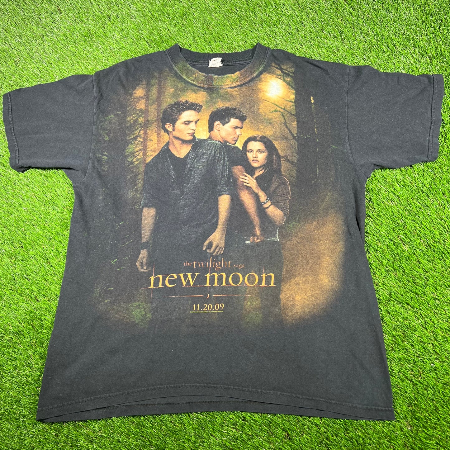 2009 Twilight New Moon Promo Black Tee Size Large USED v16946