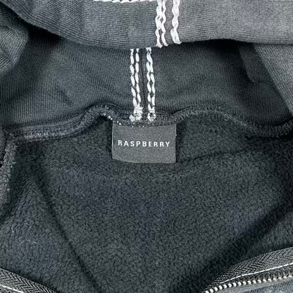 GV Gallery Raspberry Hills Black Skunk Zip Up Hoodie Size Small USED x18910
