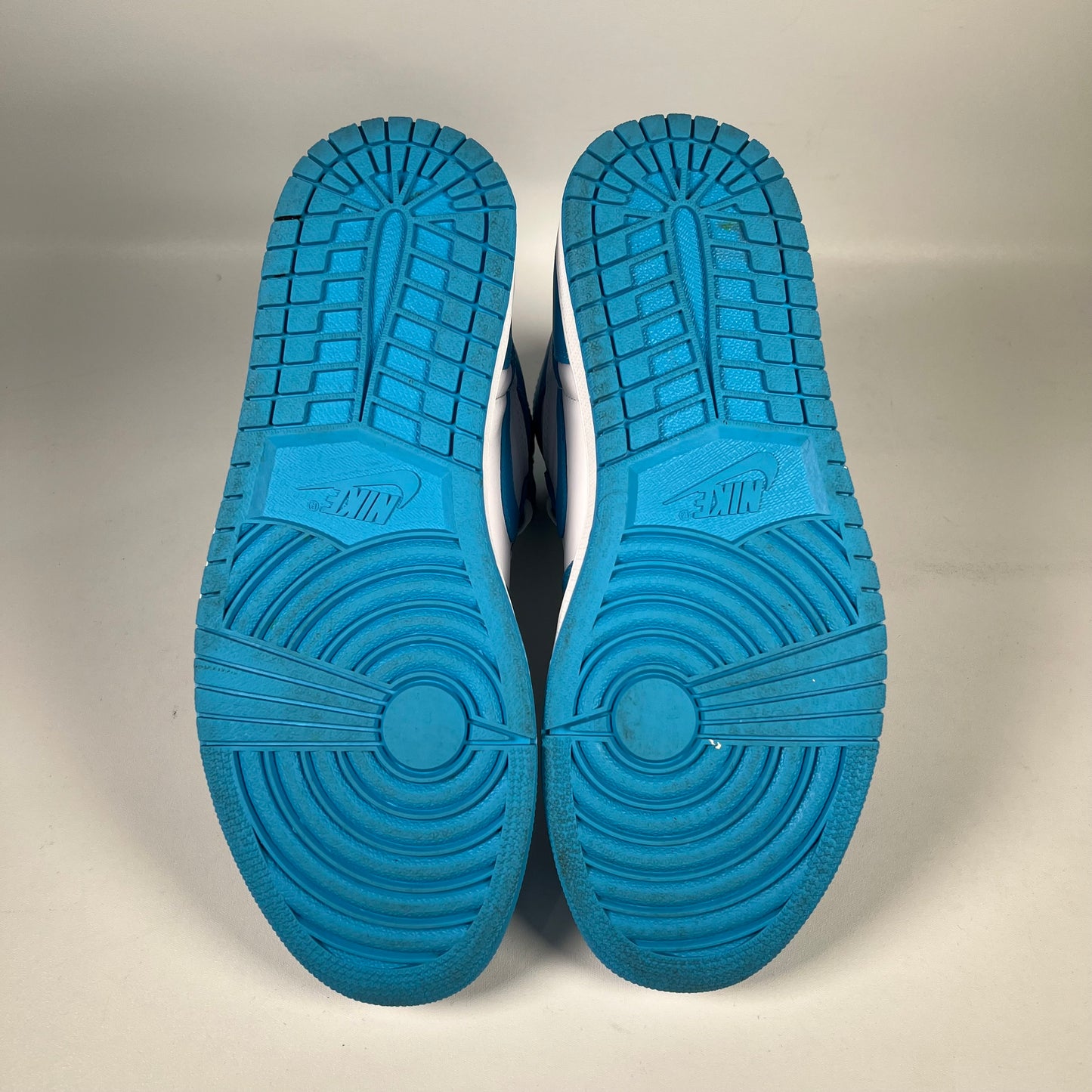 Jordan 1 High UNC (2015) Size 9 USED s19663