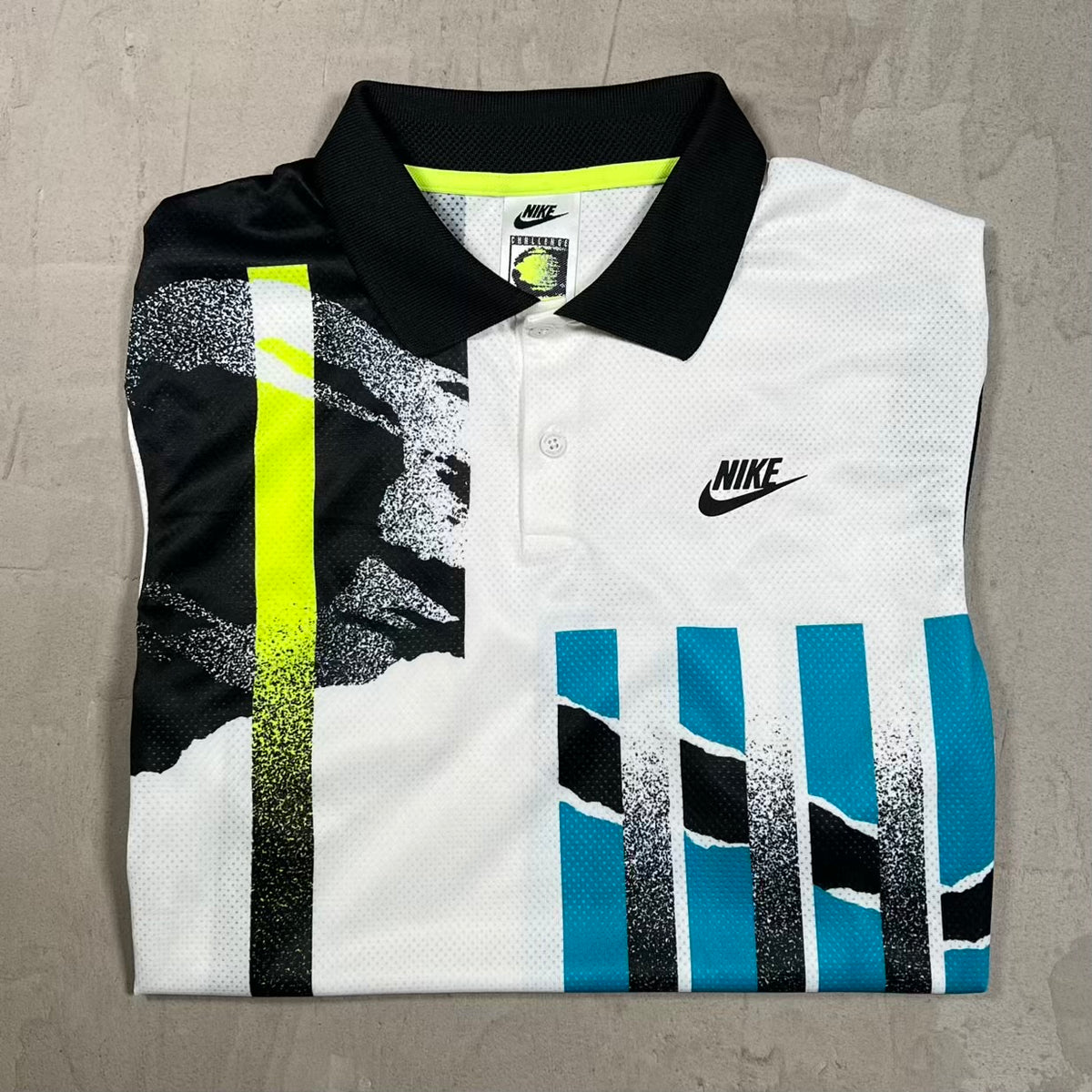 Nike Challenge Court Advantage Agassi White Polo Size Medium USED v20270