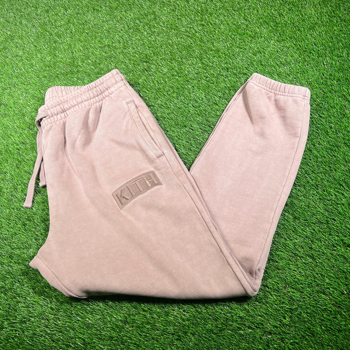 Kith Sand Box Logo Sweatpants Size Medium USED x15889