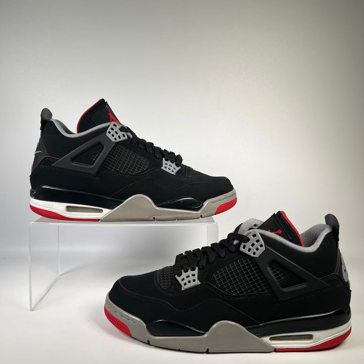 Jordan 4 Bred (2019) Size 10.5 USED s23684