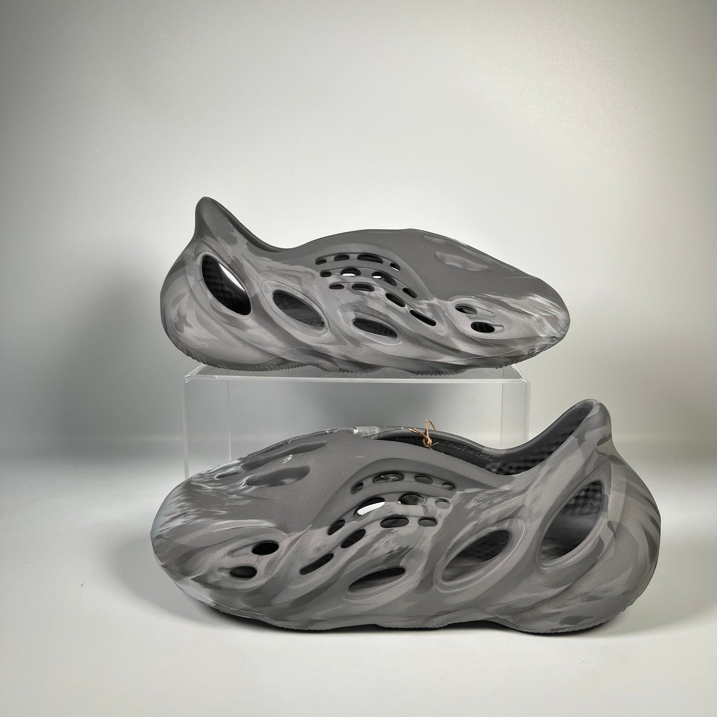 Adidas Yeezy Foam Runner MX Granite Size 11 NEW s16918